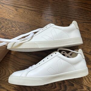 Veja esplar low lea leather extra white